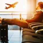 attesa volo in aeroporto - © jeshoots-com-unsplash