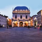 Piazza-della-Loggia-con-palazzo-Loggia-Brescia